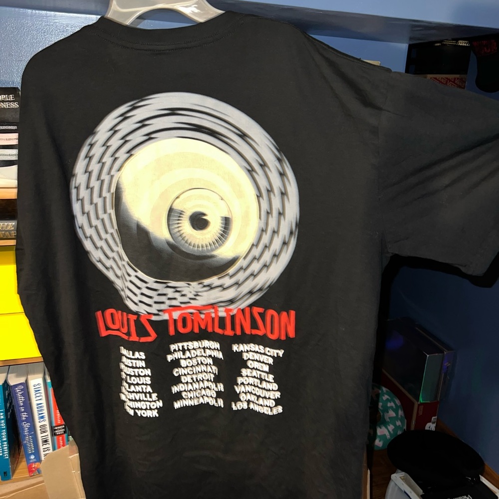 Louis Tomlinson world tour 2022 shirt 2xl
